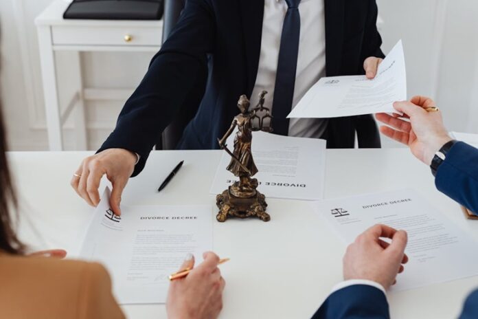 Benefits of Consulting a Family Lawyer